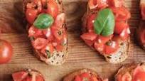Bruschetta med tomat og hvidløg Bruschetta med tomat og hvidløg