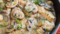 30-Minute Creamy Mushroom Chicken (Paleo, Keto) 30-Minute Creamy Mushroom Chicken (Paleo, Keto)