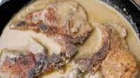 Baked Pork Chops with Cream of Mushroom Soup Baked Pork Chops with Cream of Mushroom Soup