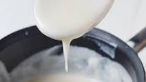 How To Make a Béchamel Sauce (White Sauce) How To Make a Béchamel Sauce (White Sauce)