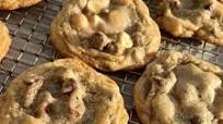 Dark Brown Sugar Triple Chocolate Chip Cookies Dark Brown Sugar Triple Chocolate Chip Cookies