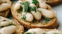Rosemary White Bean Bruschetta Rosemary White Bean Bruschetta