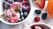 Berry Fruit Salad with Greek Yogurt Berry Fruit Salad with Greek Yogurt