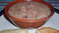 Pressure cooker navy bean soup with ham Pressure cooker navy bean soup with ham