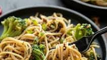 Garlic Noodles with Beef and Broccoli Garlic Noodles with Beef and Broccoli