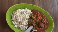 Yakhnet Bazella w Jazar - Lamb Stew with peas and carrots Yakhnet Bazella w Jazar - Lamb Stew with peas and carrots