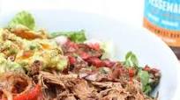 PULLED PORK TACO SALAD (HOMEMADE PALEO CHIPOTLE SALAD) PULLED PORK TACO SALAD (HOMEMADE PALEO CHIPOTLE SALAD)