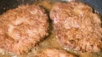 Cubed Steak with Brown Gravy Cubed Steak with Brown Gravy