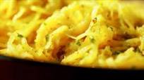 Spaghetti Squash with Parsley and Pecan Pesto Spaghetti Squash with Parsley and Pecan Pesto