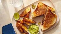 Mexican-Style Patty Melt with Potato Wedges & Guacamole Mexican-Style Patty Melt with Potato Wedges & Guacamole