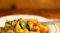 Recipe for slow cooker aloo gobi (spiced cauliflower and potatoes) {vegan, gluten-free} Recipe for slow cooker aloo gobi (spiced cauliflower and potatoes) {vegan, gluten-free}
