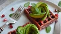 BEETROOT WAFFLES (GLUTEN & DAIRY FREE) BEETROOT WAFFLES (GLUTEN & DAIRY FREE)
