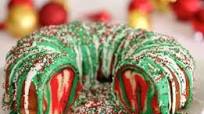 Rainbow Tie-dye Christmas Wreath Bundt Cake Rainbow Tie-dye Christmas Wreath Bundt Cake