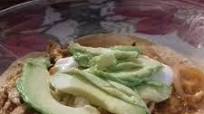 Tostadas de cerdo al chipotle picantes a lo mexicano Tostadas de cerdo al chipotle picantes a lo mexicano