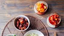 Vietnamese caramelized braised pork (thịt kho) Vietnamese caramelized braised pork (thịt kho)