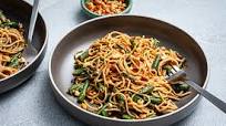 Spicy Peanut Soba Noodles With Green Beans Spicy Peanut Soba Noodles With Green Beans