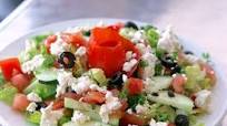 Insalata alla greca Insalata alla greca