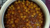 Kabuli Chana Ghugni - Spicy Chickpea Curry Kabuli Chana Ghugni - Spicy Chickpea Curry