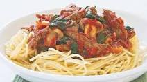 Spaghetti with veal, thyme and spinach Spaghetti with veal, thyme and spinach