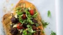 Gorgonzola and garlic foccacia topped with beef meatballs and rocket Gorgonzola and garlic foccacia topped with beef meatballs and rocket