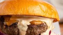 Buffalo Burger with an Easy Burger Sauce Buffalo Burger with an Easy Burger Sauce