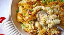 Pesto Chicken Bruschetta Pasta Pesto Chicken Bruschetta Pasta
