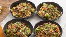 Spaghetti Bolognese with Brussels Sprouts & Rosemary Spaghetti Bolognese with Brussels Sprouts & Rosemary