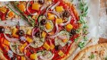Laurel Galluci & Claire Thomas' Margherita Pizza Laurel Galluci & Claire Thomas' Margherita Pizza