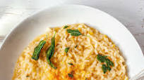 Cheesy Risotto with Leeks and Crispy Sage Cheesy Risotto with Leeks and Crispy Sage