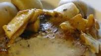 Pork Chops with Apple and Cream Sauce Pork Chops with Apple and Cream Sauce