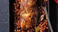 Lamb with chickpeas and sofrito Lamb with chickpeas and sofrito