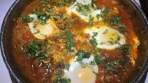 Parsi Kheema Per Eeda (Spiced Lamb with Eggs) Parsi Kheema Per Eeda (Spiced Lamb with Eggs)