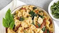 Creamy Vegan Tuscan Pasta (Instant Pot) Creamy Vegan Tuscan Pasta (Instant Pot)