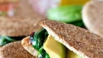 Sándwich de Espinaca y Aguacate Sándwich de Espinaca y Aguacate