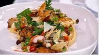 Chicken Winglets and Oysters, Hummus and Raw Vegetable Salad Chicken Winglets and Oysters, Hummus and Raw Vegetable Salad