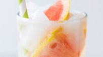Grapefruit Vodka Spritzer Grapefruit Vodka Spritzer
