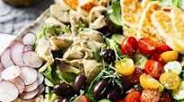 Mediterranean Salad with Hummus and Fried Halloumi Mediterranean Salad with Hummus and Fried Halloumi