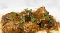 Meatballs & Mashed Potatoes Meatballs & Mashed Potatoes