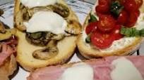 Bruschettone al forno sfiziose Bruschettone al forno sfiziose