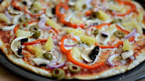 Thin Crust Vegetable Pizza Thin Crust Vegetable Pizza