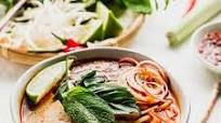 Bun Bo Hue (Spicy Vietnamese Beef Noodle Soup - Instant Pot) Bun Bo Hue (Spicy Vietnamese Beef Noodle Soup - Instant Pot)