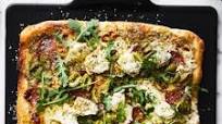 Pizza with Pepperoni, Artichoke Hearts and Olives Pizza with Pepperoni, Artichoke Hearts and Olives