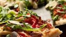 Bacon Arugula and Tomato Thin Crust Pizza Bacon Arugula and Tomato Thin Crust Pizza