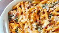 Cheesy Beef & Kale Pasta Bake Cheesy Beef & Kale Pasta Bake