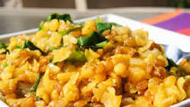 INDIAN-STYLE KAMUT AND YELLOW SPLIT PEA CURRY INDIAN-STYLE KAMUT AND YELLOW SPLIT PEA CURRY