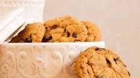 Hershey's Classic Chocolate Chip Cookies Hershey's Classic Chocolate Chip Cookies