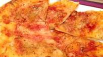 Pizza ( Margherita ) Pizza ( Margherita )