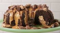 Reese's Bundt Cake Reese's Bundt Cake