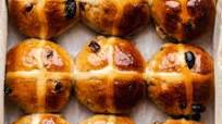 Vegan hot cross buns Vegan hot cross buns