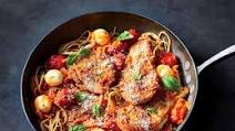 Make This 20-Minute Tomato, Basil, and Chicken Pasta Tonight Make This 20-Minute Tomato, Basil, and Chicken Pasta Tonight